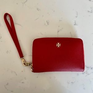 Tory Burch Robinson continental wallet wristlet